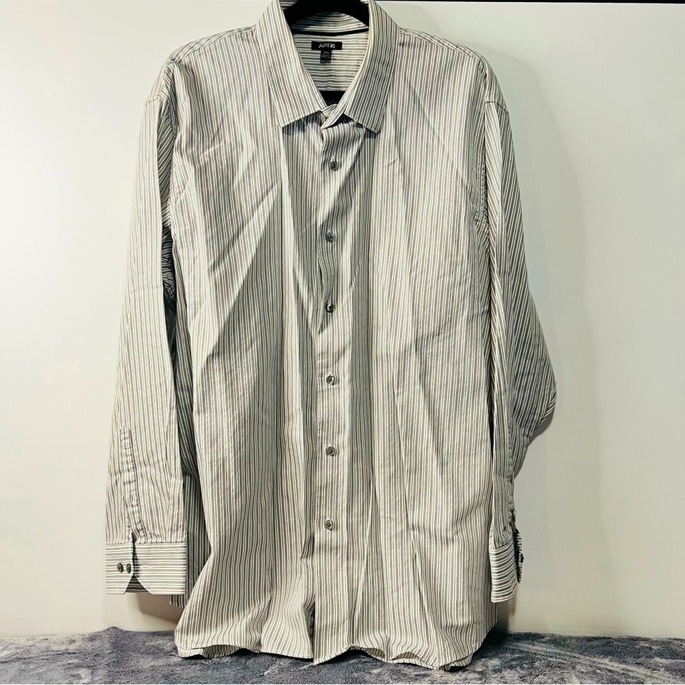 Apt 9 Gray Pinstriped Button Down Dress Shirt Size XXL